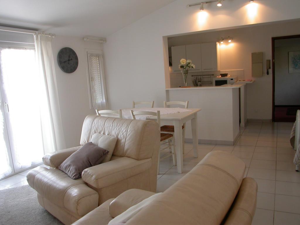 Apartments La Madeleine Avignon Room photo