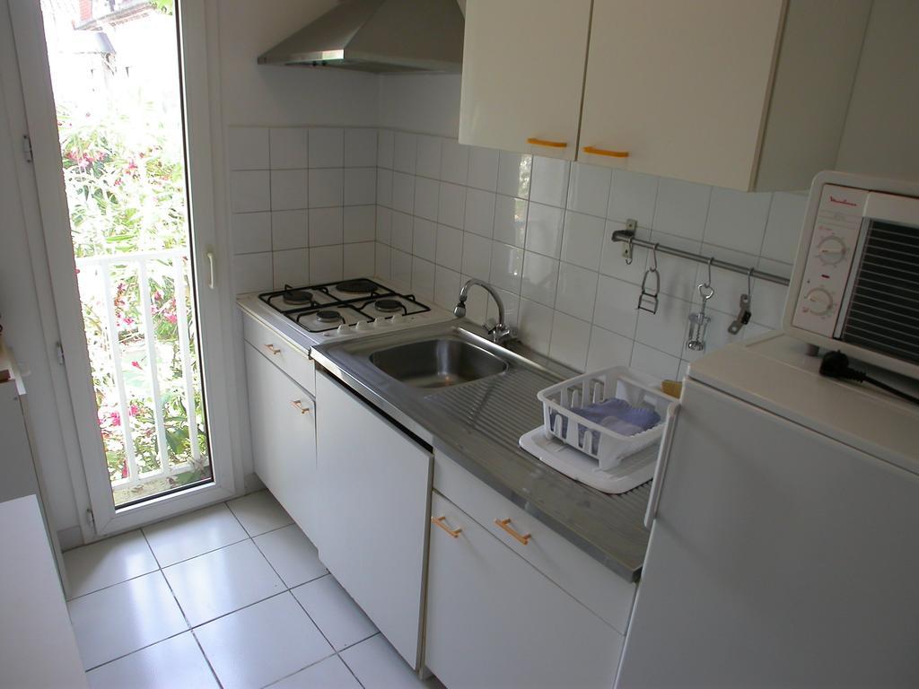 Apartments La Madeleine Avignon Room photo