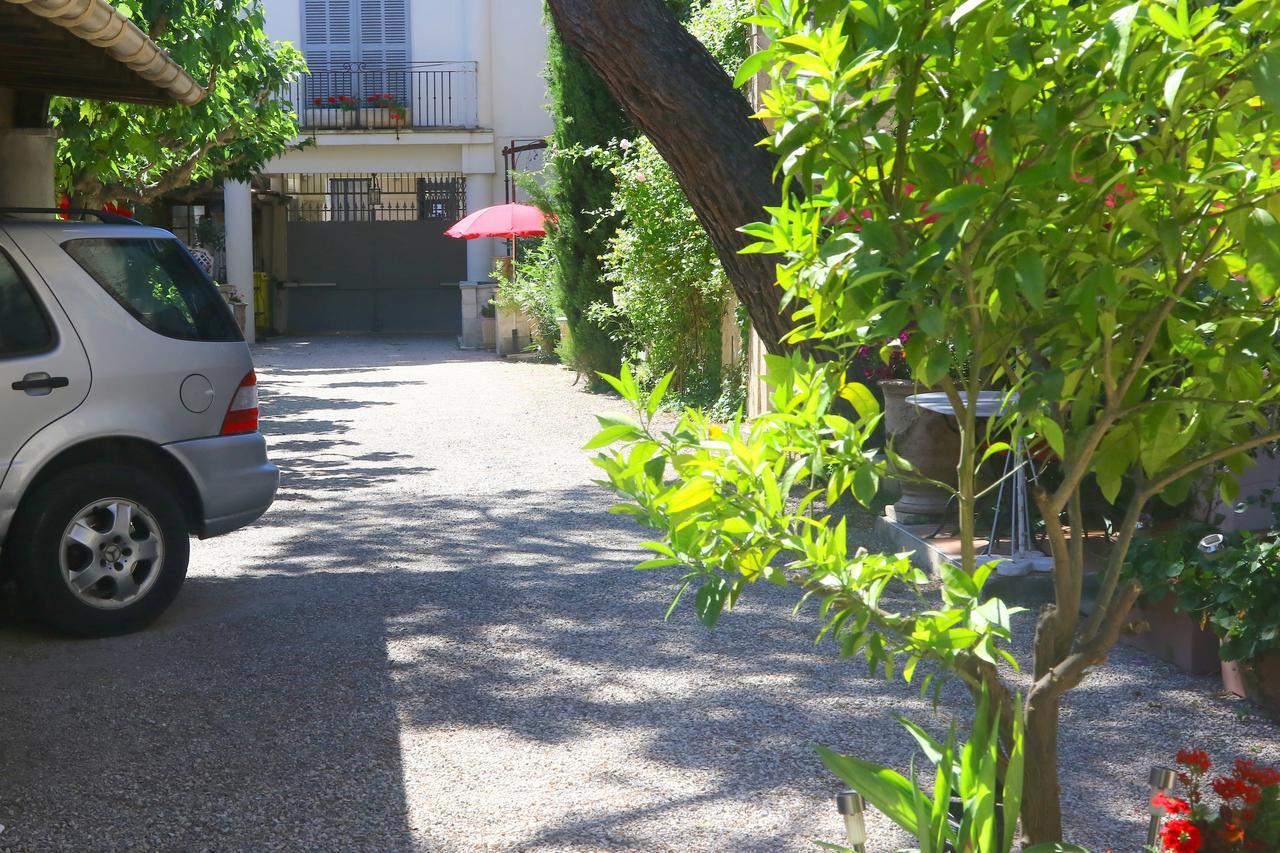 Apartments La Madeleine Avignon Exterior photo